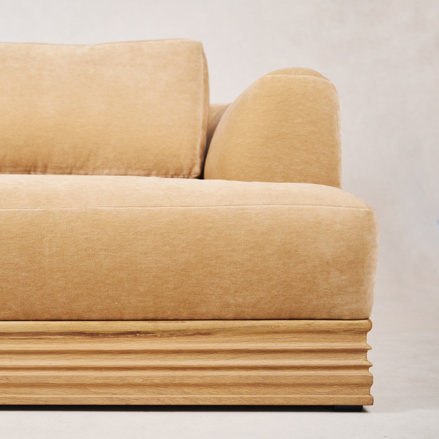 Palazzo Sofa - Nude